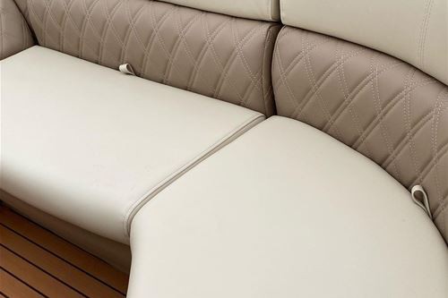 해양 가구를 설계할 때 어떤 요구 사항을 충족해야 합니까?